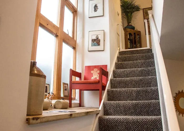 James John Hamilton House And Backpacker Hostel