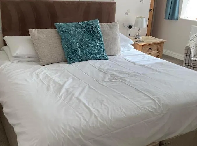 New Overlander Inn