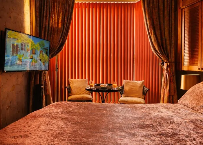 The Mirador Boutique Town House